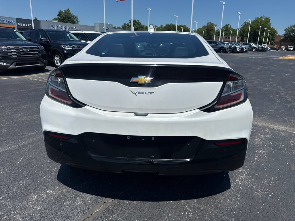 Used 2017 Chevrolet Volt Premier w/ Driver Confidence Package FWD image 9