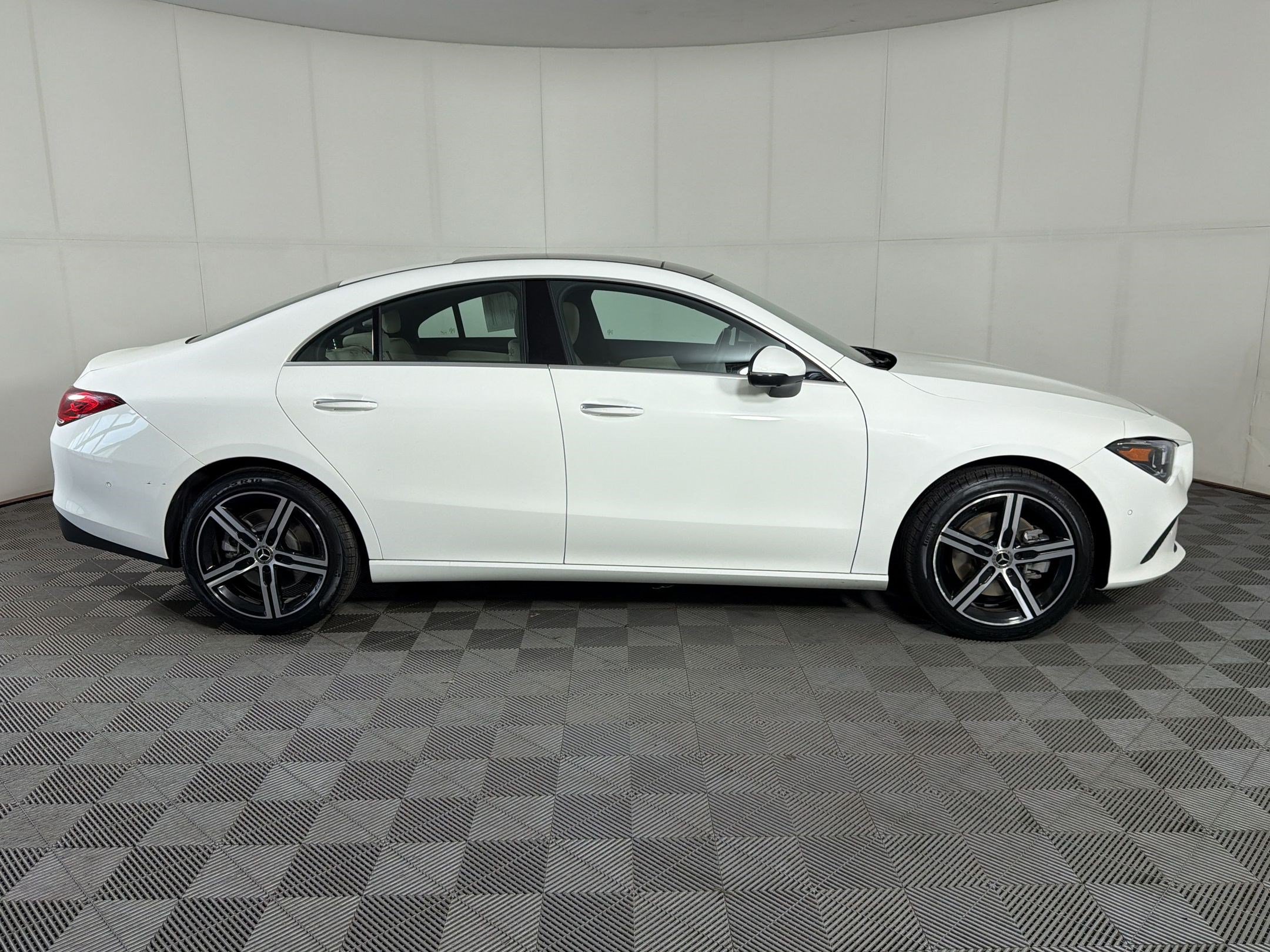 Certified 2022 Mercedes-Benz CLA 250 4MATIC image 8