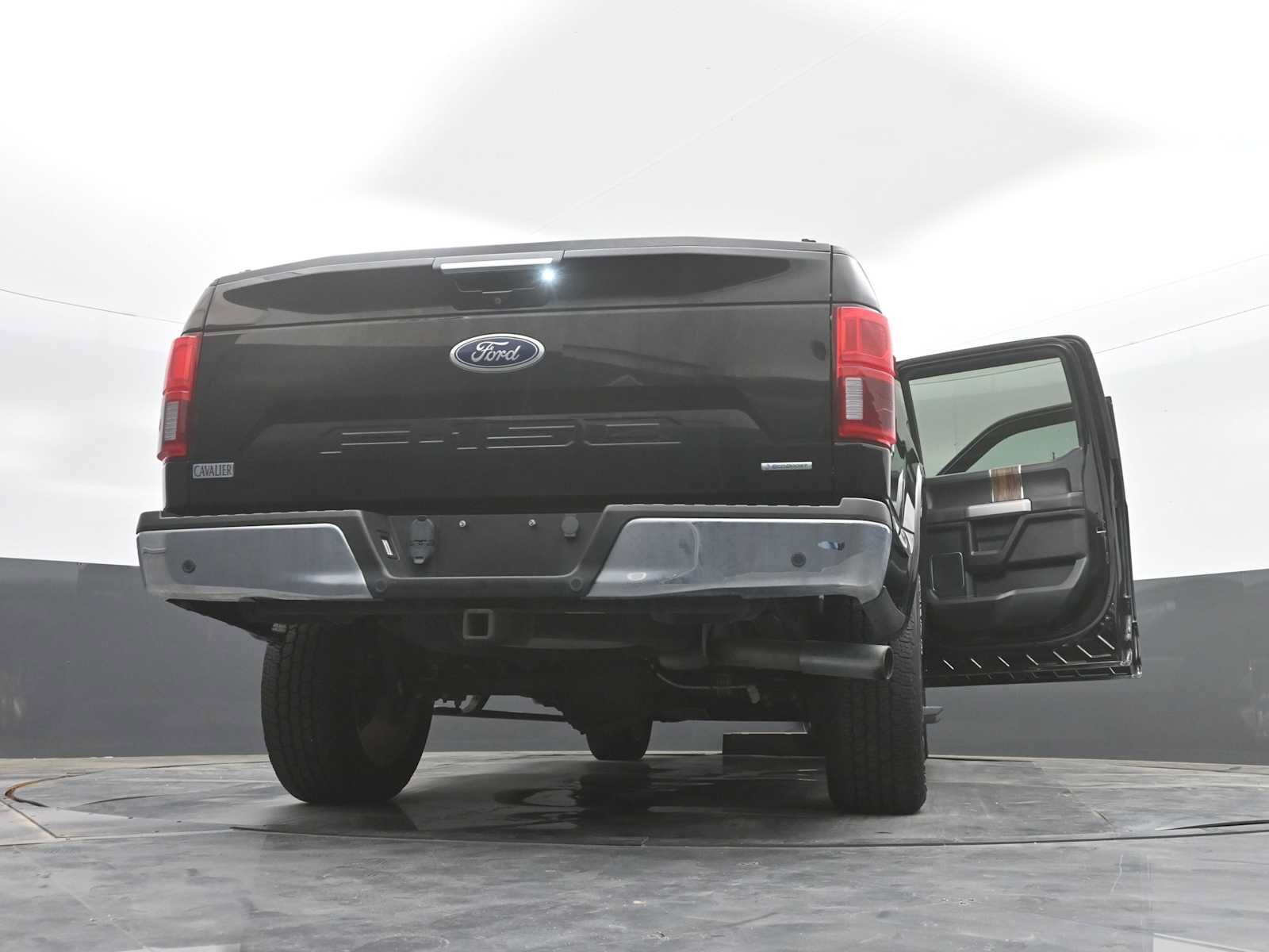 Used 2019 Ford F150 Lariat w/ Equipment Group 502A Luxury AWD/4WD image 40