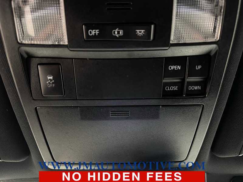 Used 2018 Toyota Tacoma Limited AWD/4WD image 37