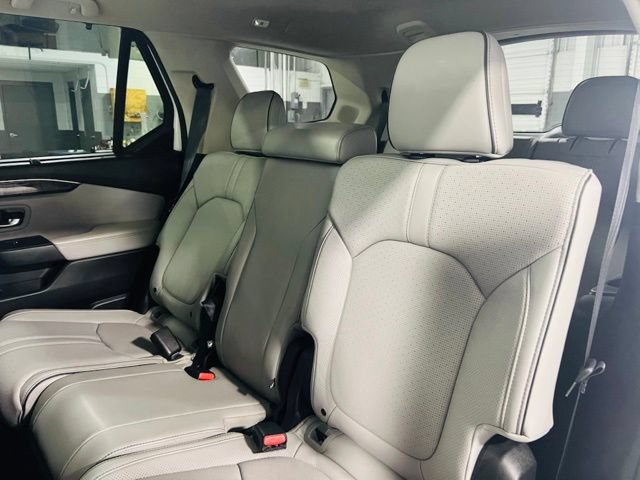 Used 2023 Honda Pilot Elite image 30