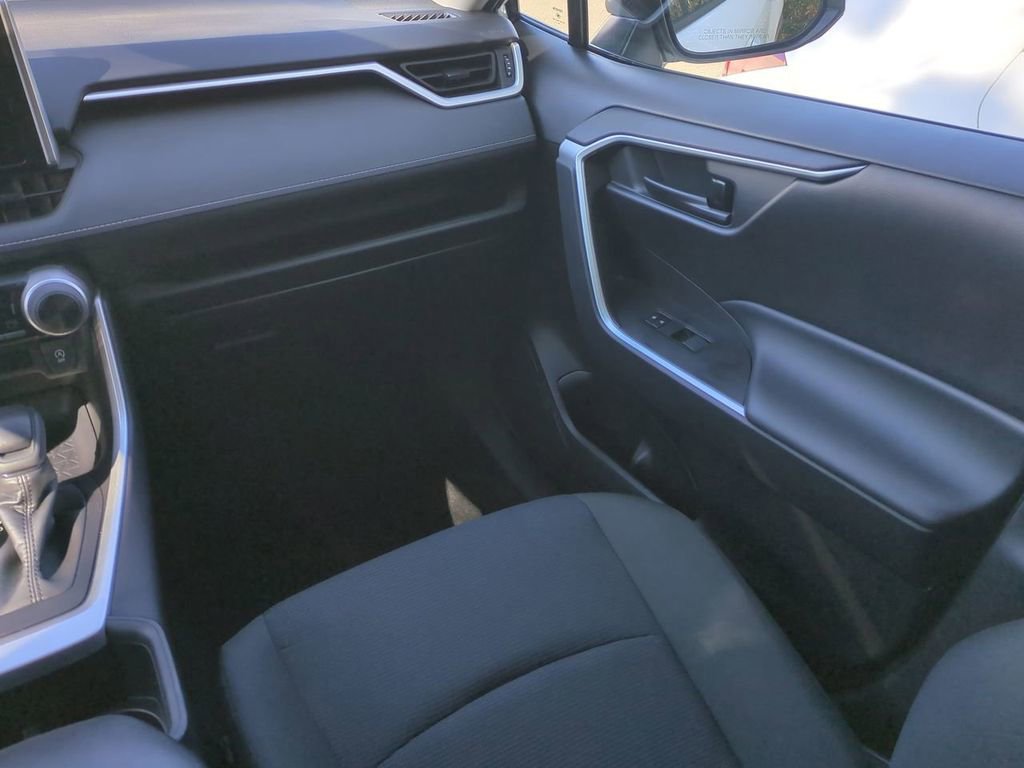 Used 2025 Toyota RAV4 LE image 16