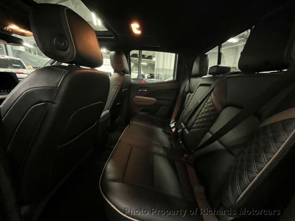 Used 2023 GMC Canyon Denali image 19