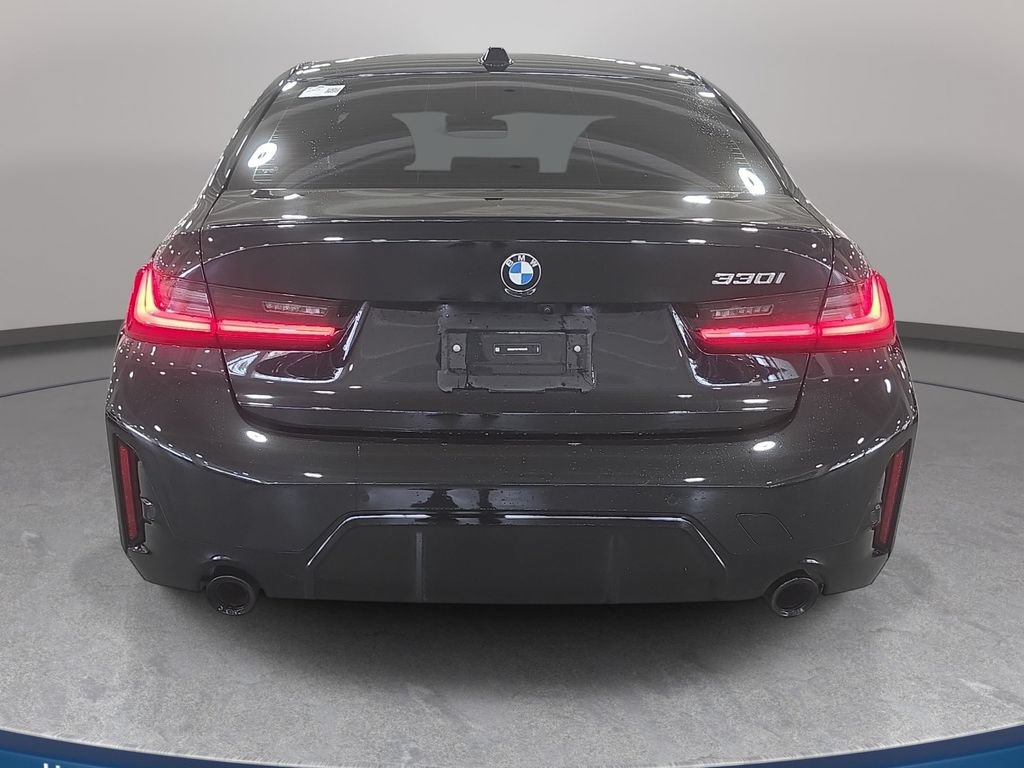 Used 2023 BMW 330i Sedan w/ M Sport Package RWD image 6