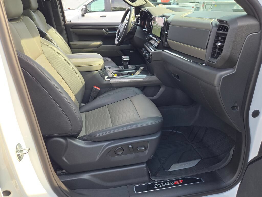 Certified 2023 Chevrolet Silverado 1500 ZR2 w/ Technology Package AWD/4WD image 7