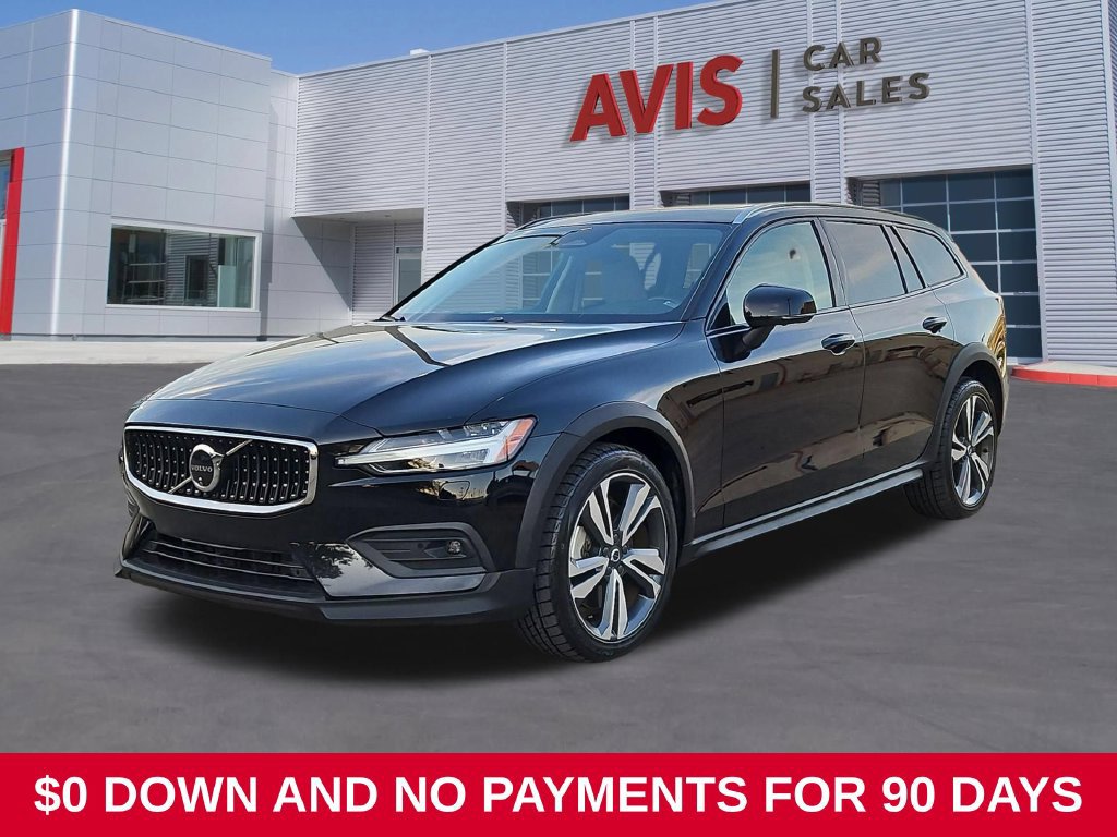 Used 2025 Volvo V60 B5 Cross Country Plus