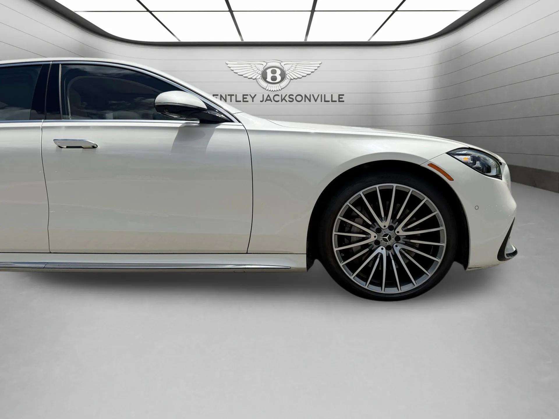 Used 2023 Mercedes-Benz S 500 4MATIC image 9
