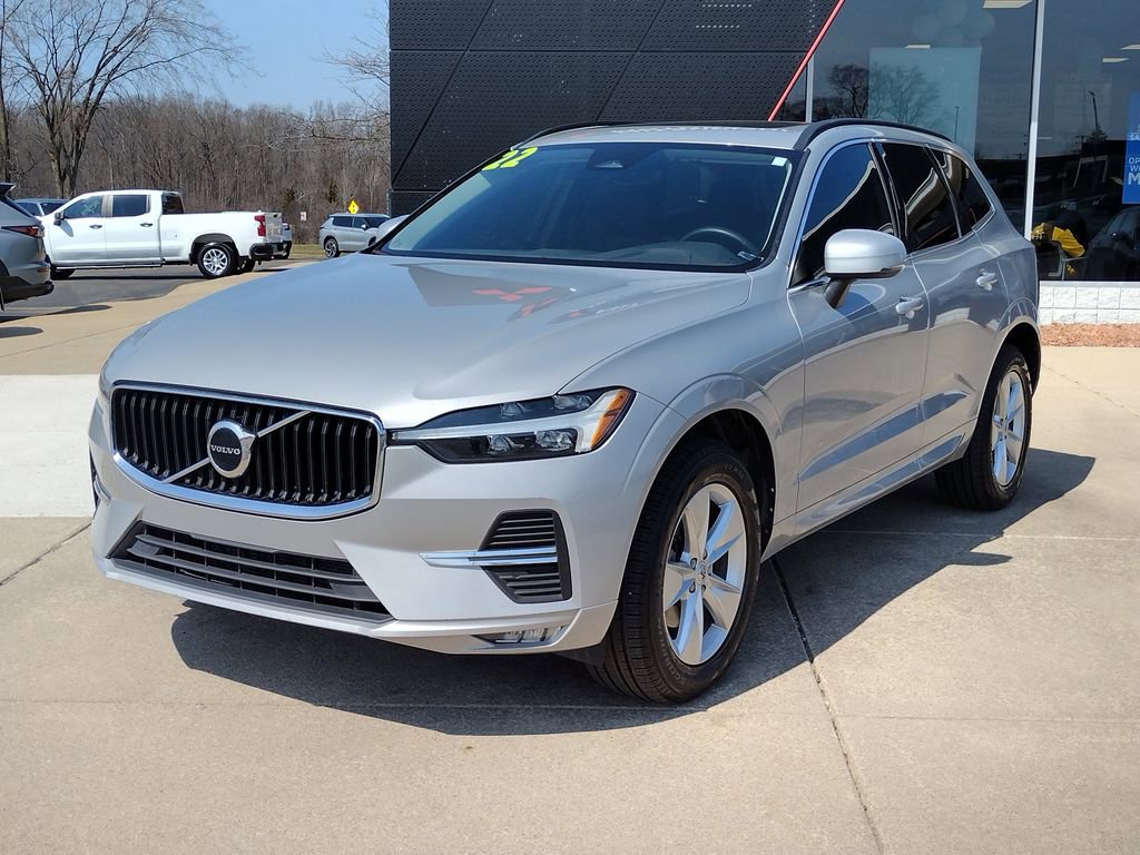 Used 2022 Volvo XC60 B5 Momentum AWD/4WD image 1