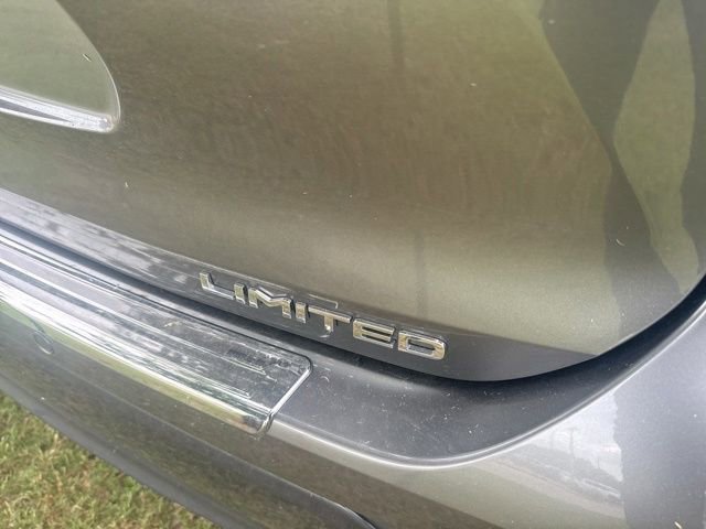 Used 2026 Toyota Highlander Limited AWD/4WD image 4