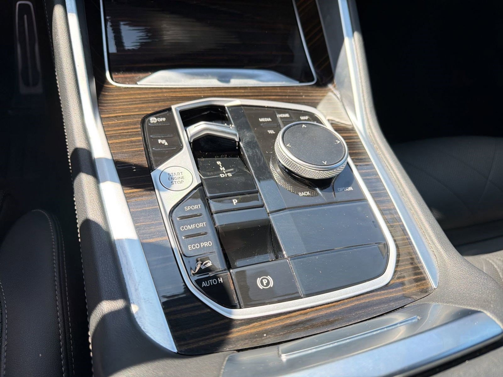 Certified 2025 BMW X6 xDrive40i image 18