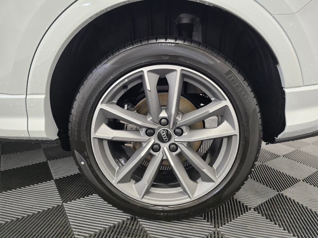 New 2025 Audi Q3 2.0T Premium image 20