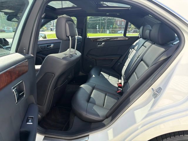 Used 2011 Mercedes-Benz E 350 4MATIC Sedan image 16