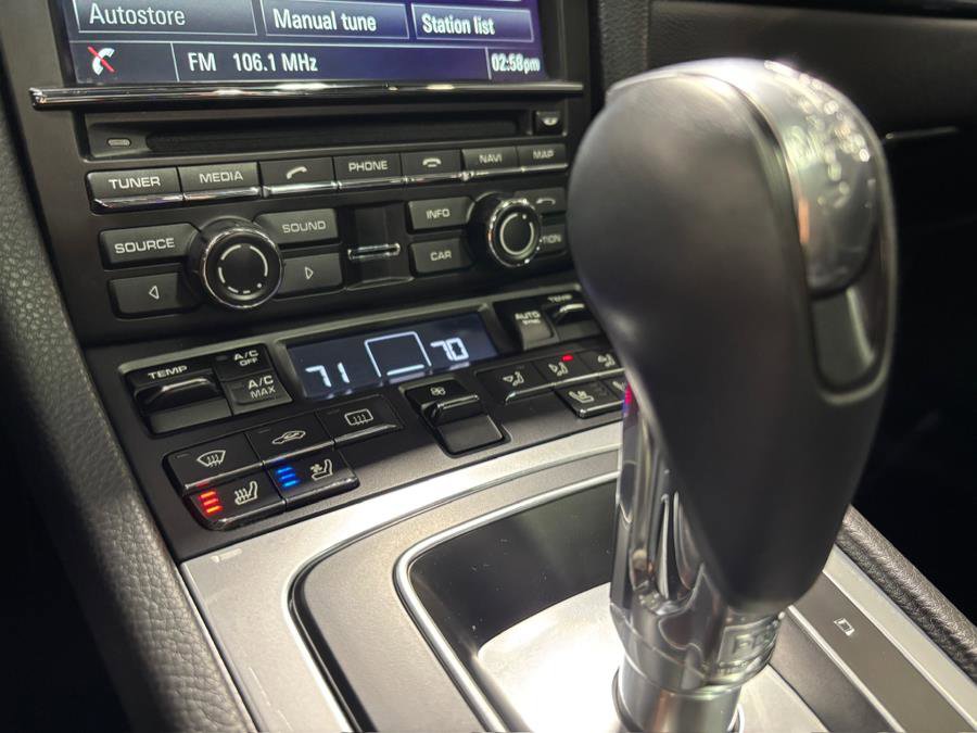 Used 2015 Porsche 911 Carrera image 21