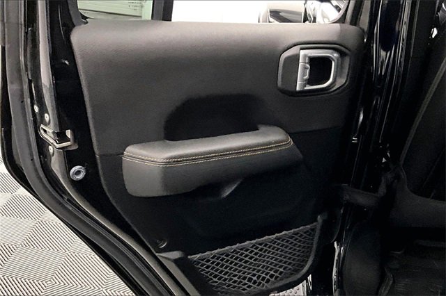 Used 2021 Jeep Wrangler Unlimited Sahara image 19