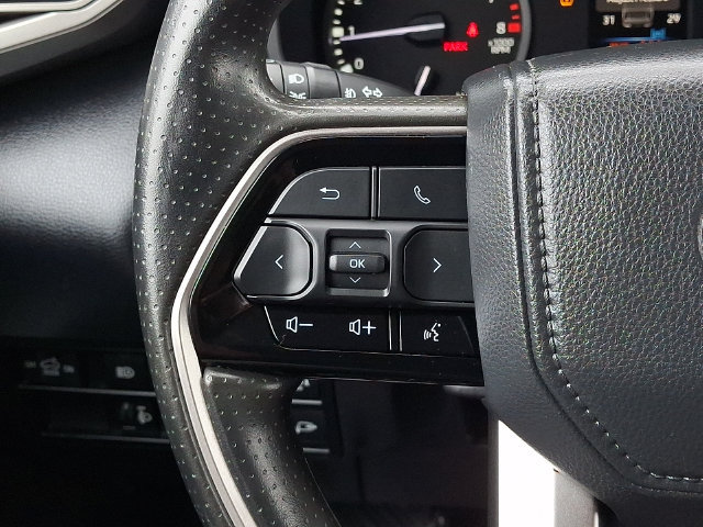 Used 2022 Toyota Tundra SR5 w/ SR5 Convenience Package AWD/4WD image 21