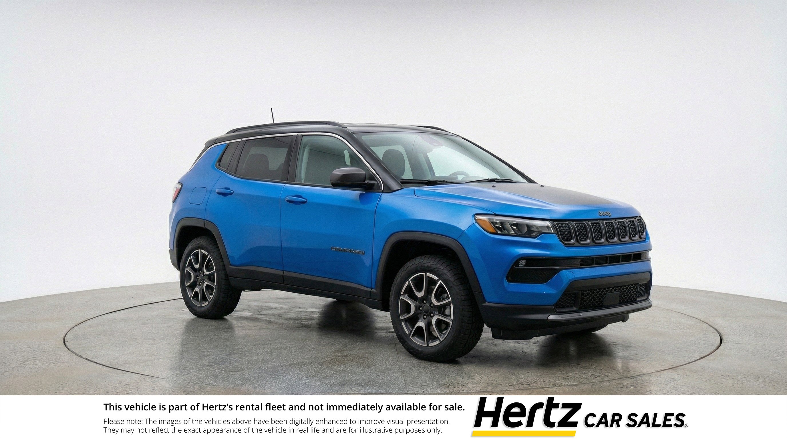 Used 2025 Jeep Compass Trailhawk AWD/4WD image 1