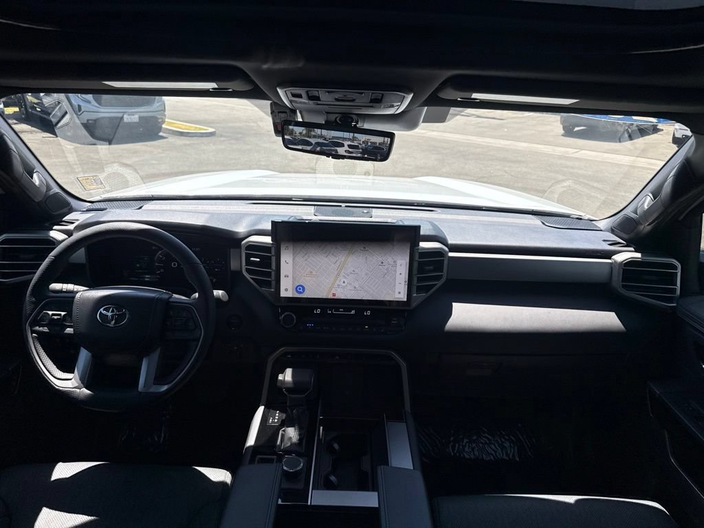 Used 2025 Toyota Sequoia Limited w/ Tow Technology Package AWD/4WD image 16