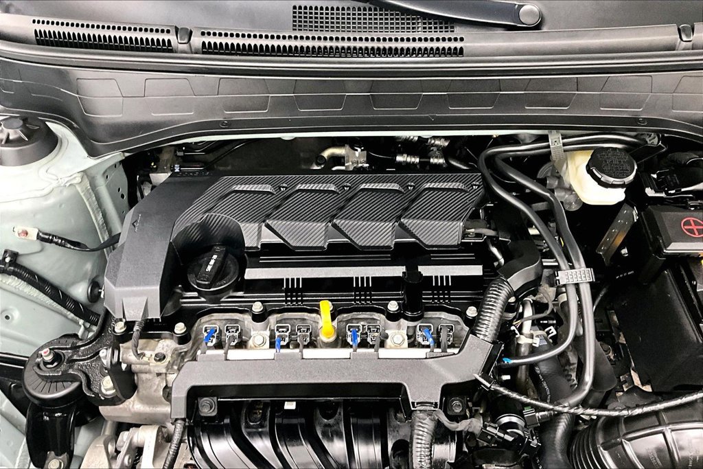 Used 2025 Hyundai Venue SEL FWD image 9