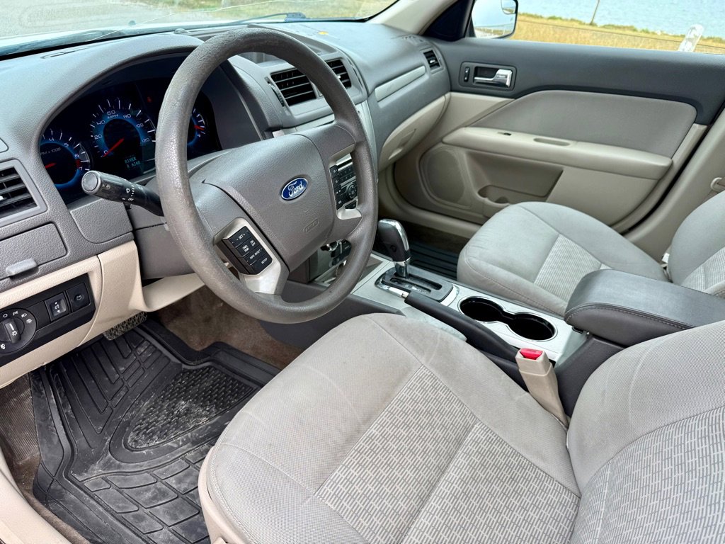 Used 2011 Ford Fusion SE image 9