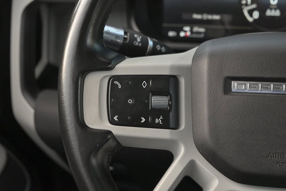 Used 2021 Land Rover Defender 110 SE image 22