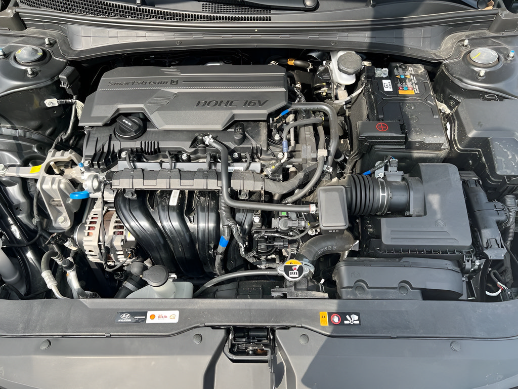Used 2026 Hyundai Elantra SE FWD image 9