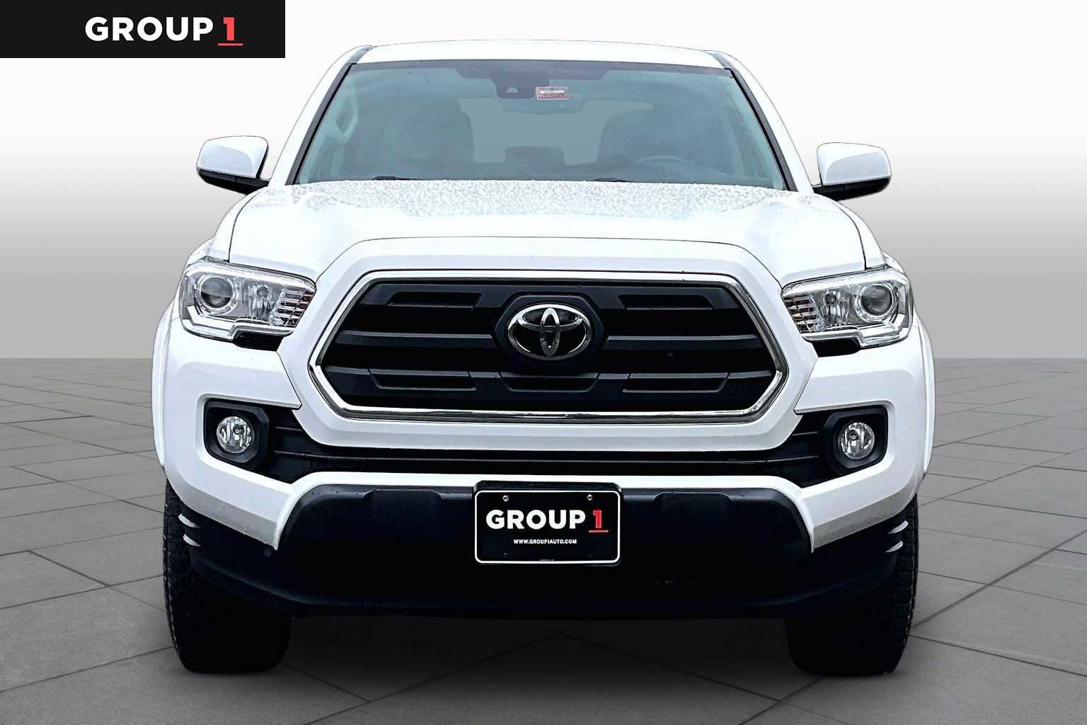 Used 2019 Toyota Tacoma SR5 AWD/4WD image 4