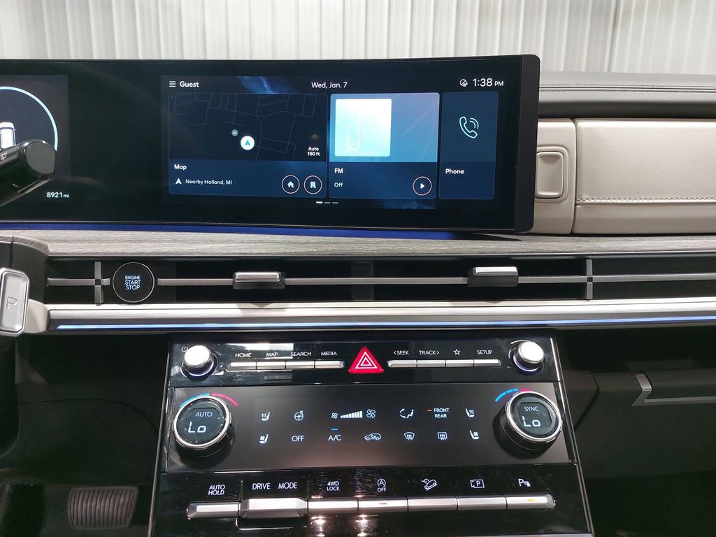 Used 2025 Hyundai Santa Fe Limited image 22