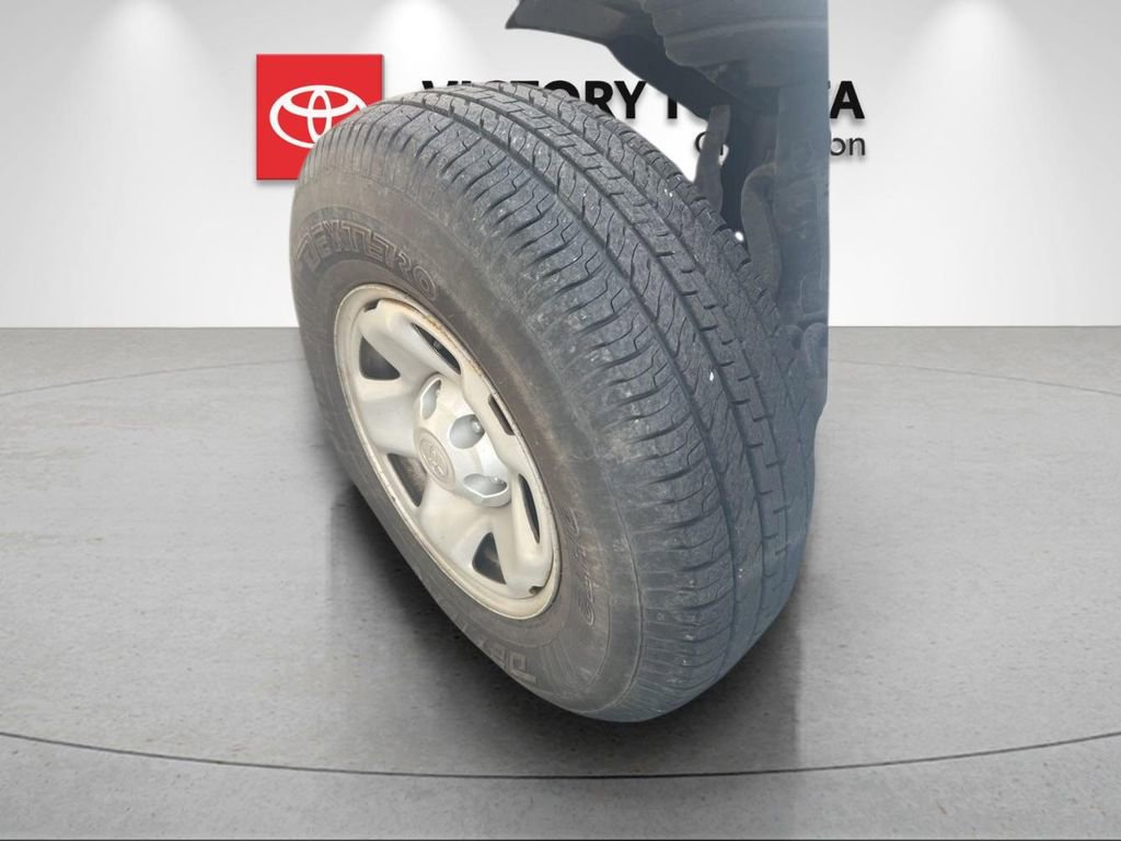 Used 2020 Toyota Tacoma SR AWD/4WD image 8