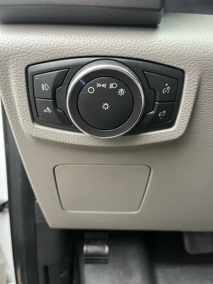 Used 2016 Ford F150 XLT w/ Trailer Tow Package image 33