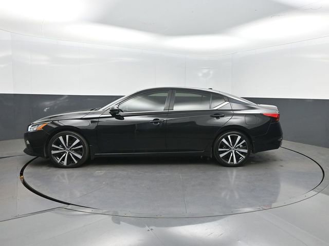 Used 2022 Nissan Altima 2.0 SR FWD image 2