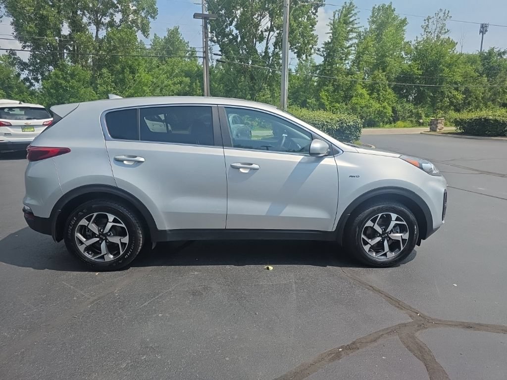 Used 2022 Kia Sportage LX AWD/4WD image 9