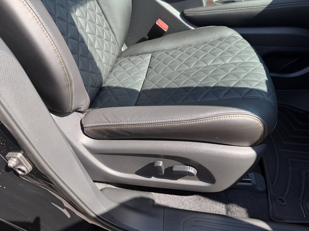 Used 2023 Nissan Murano Platinum AWD/4WD image 19