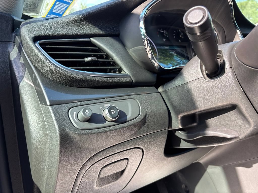 Used 2018 Buick Encore Preferred FWD image 22
