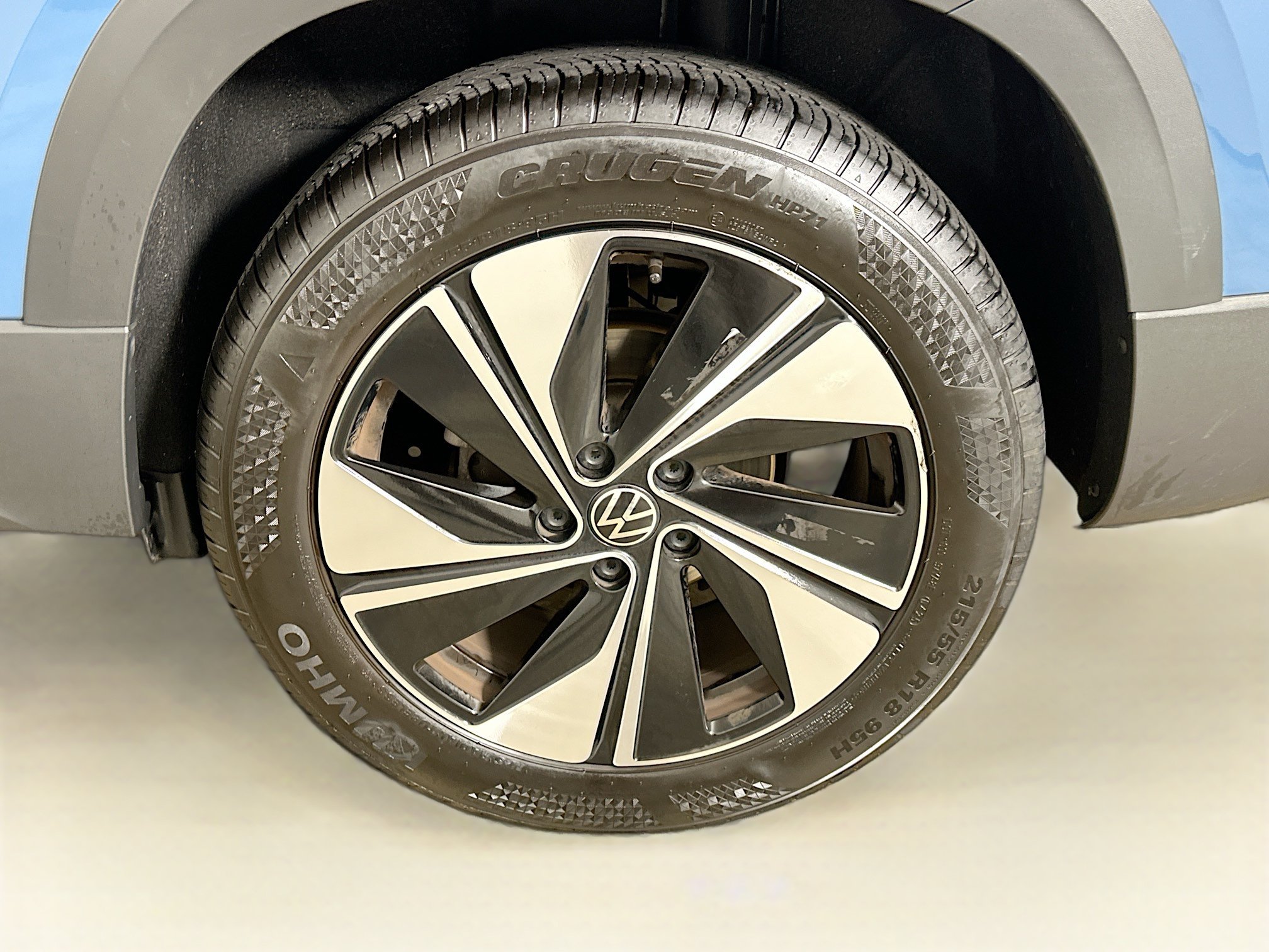 Used 2025 Volkswagen Taos SE AWD/4WD image 11