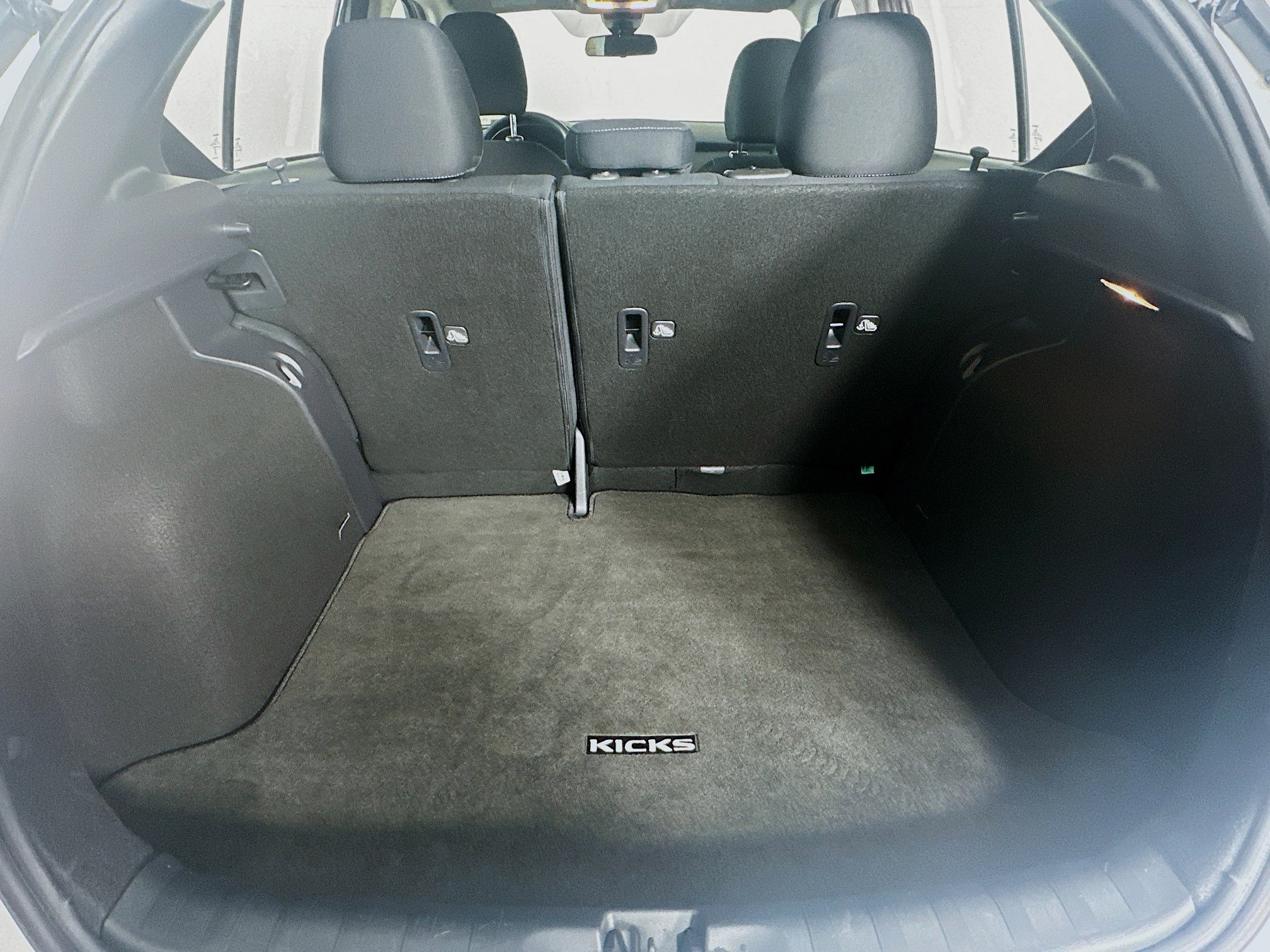 Used 2023 Nissan Kicks SV FWD image 25