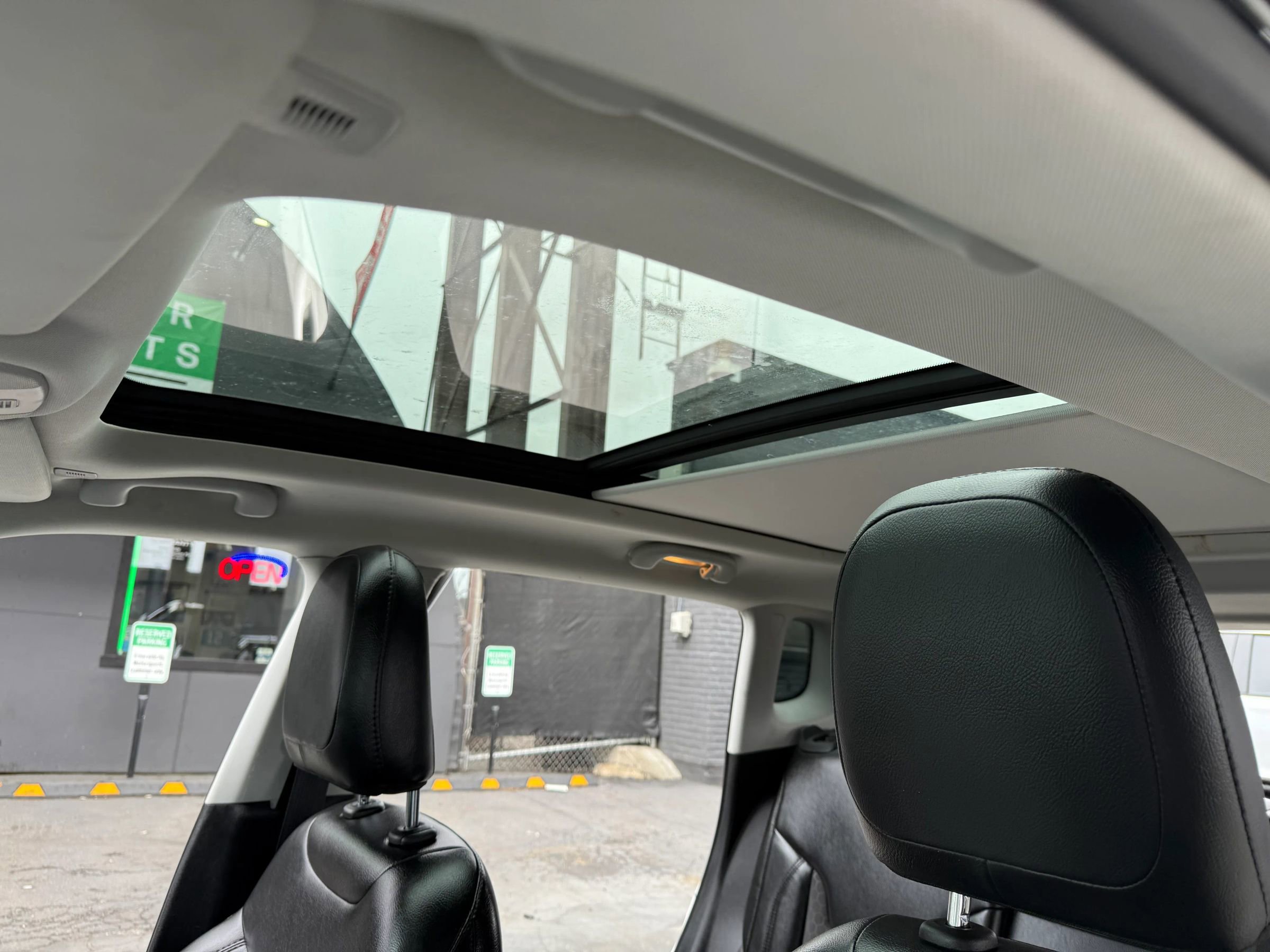 Used 2019 Jeep Compass Latitude image 13