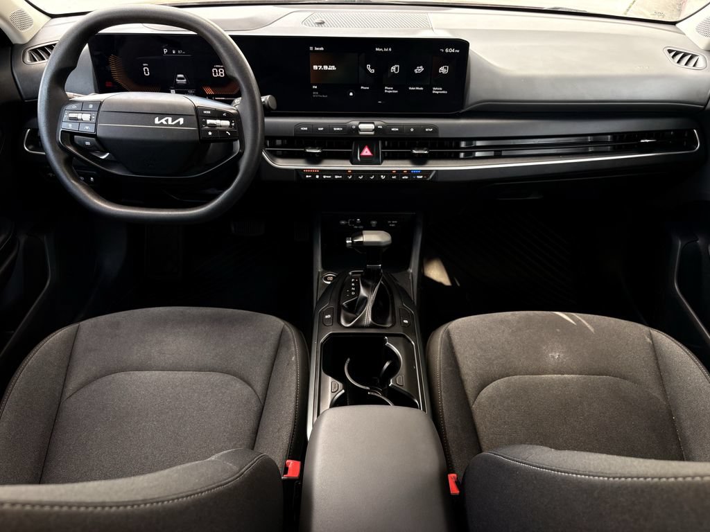 Used 2025 Kia K4 FWD image 11