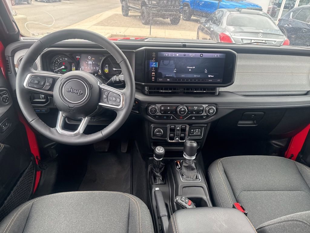 Used 2025 Jeep Wrangler Sahara 4xe image 24