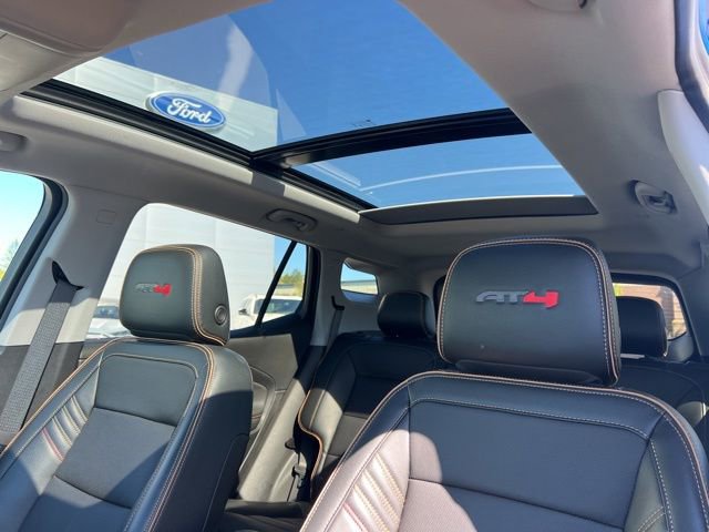 Used 2024 GMC Terrain AT4 w/ Tech Package AWD/4WD image 24