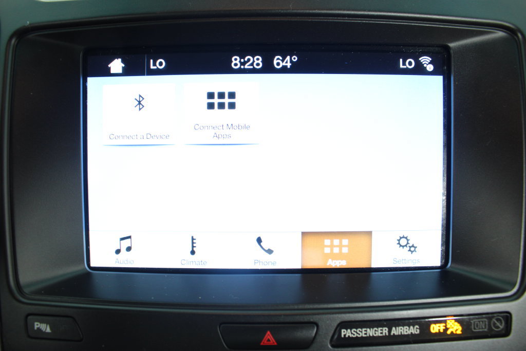 Used 2017 Ford Explorer XLT w/ Equipment Group 202A AWD/4WD image 4