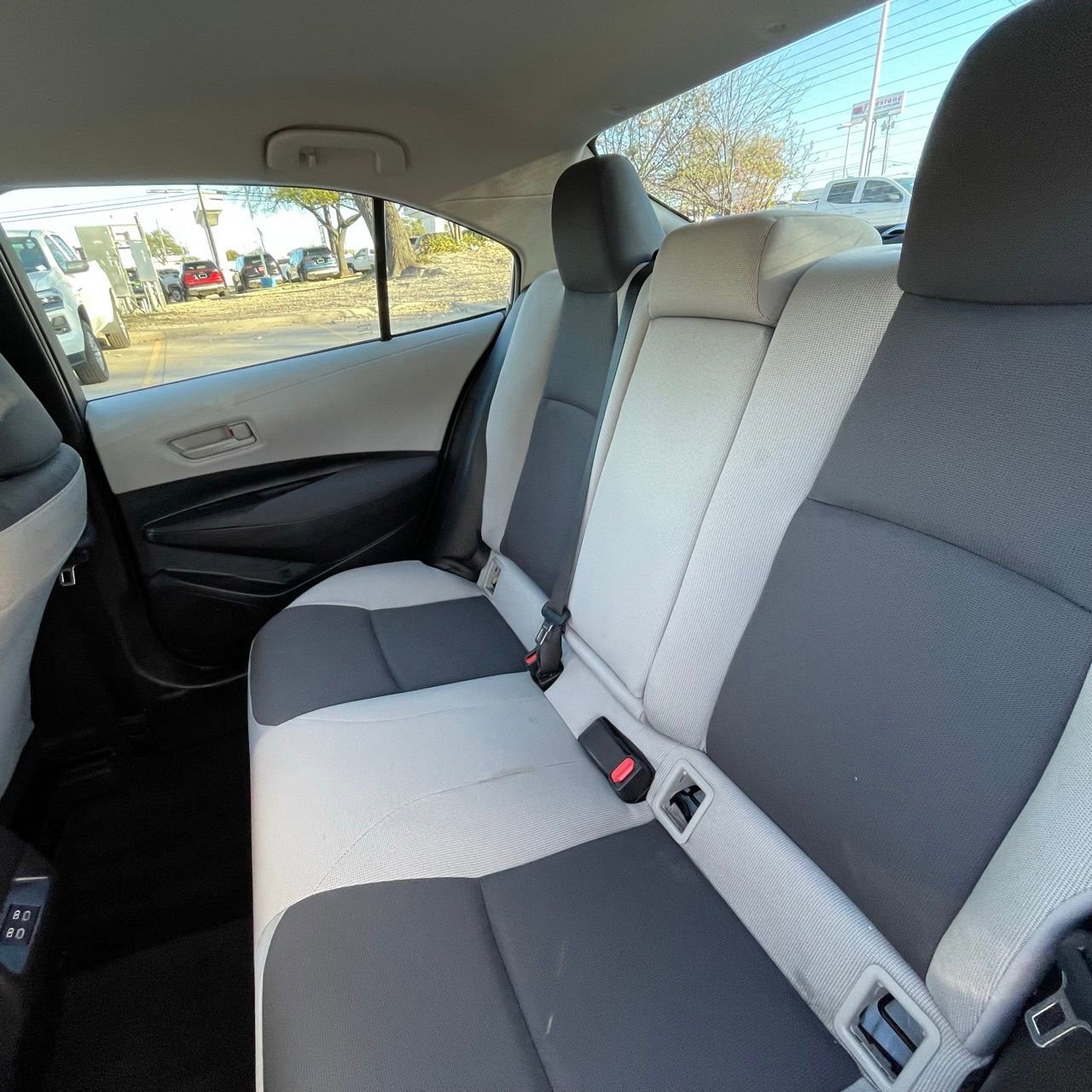 Used 2024 Toyota Corolla LE image 23