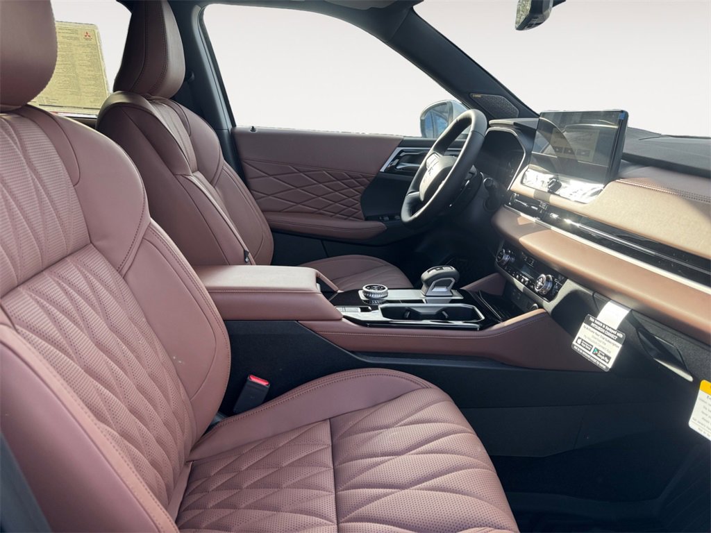 New 2026 Mitsubishi Outlander SEL image 15