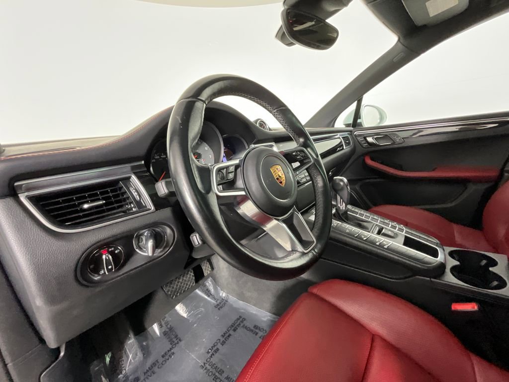 Used 2017 Porsche Macan S image 15