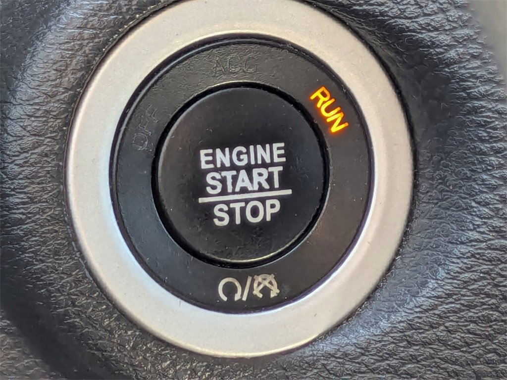 Used 2019 Dodge Journey SE image 30