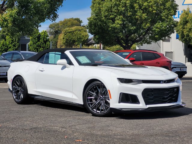 Used 2023 Chevrolet Camaro ZL1 RWD image 2