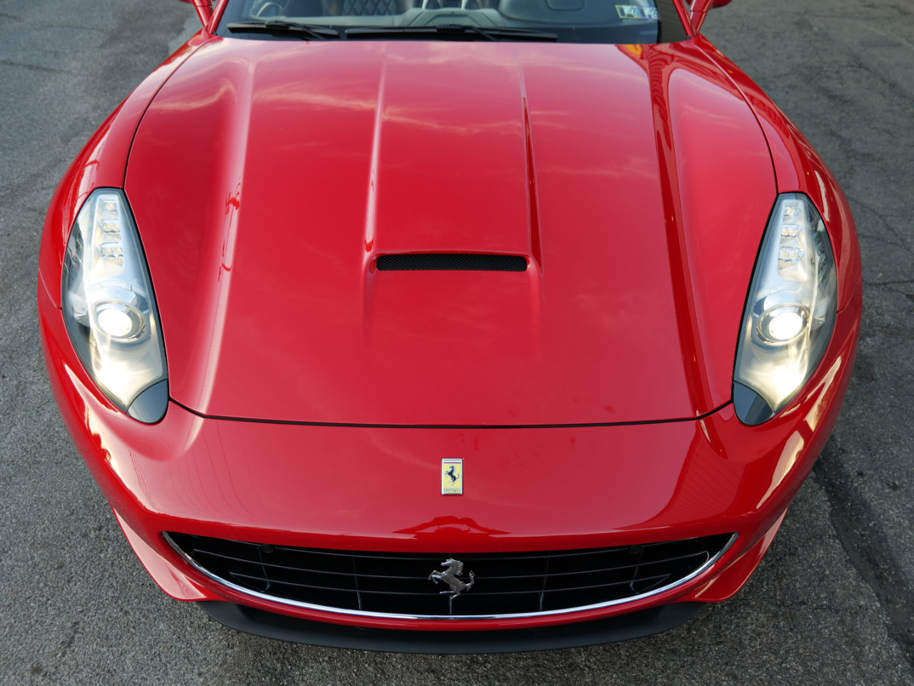 Used 2014 Ferrari California image 78
