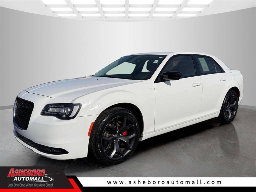 Used 2022 Chrysler 300 Touring w/ Sport Appearance Package