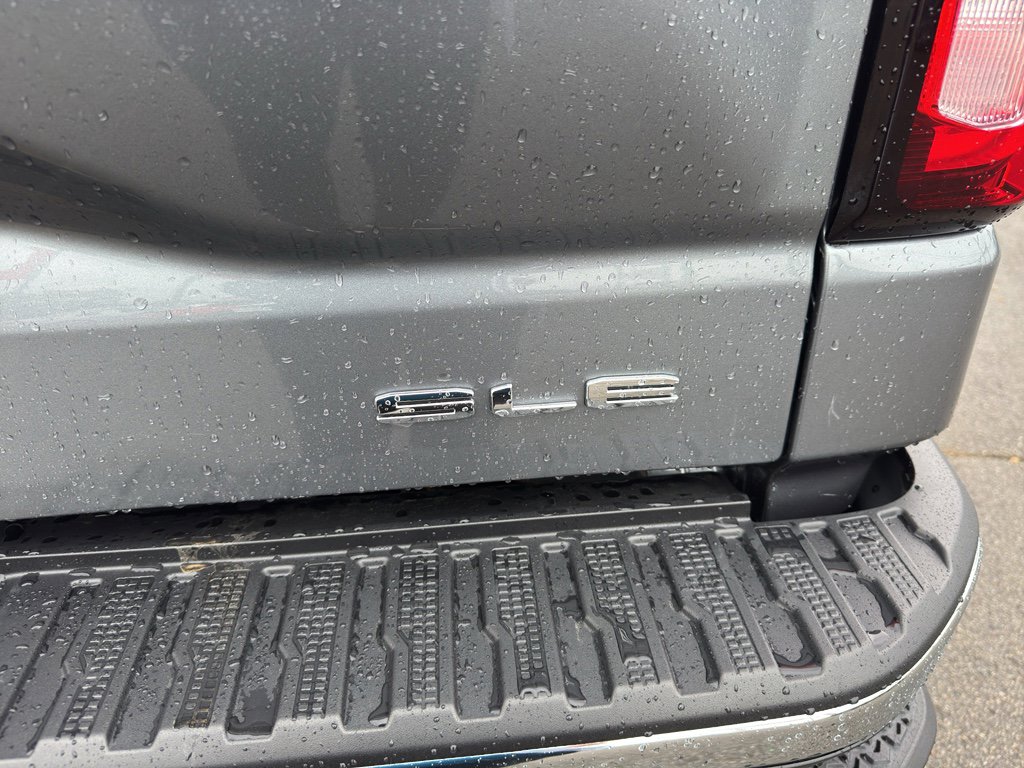 Used 2020 GMC Sierra 1500 SLE w/ SLE Value Package RWD image 27