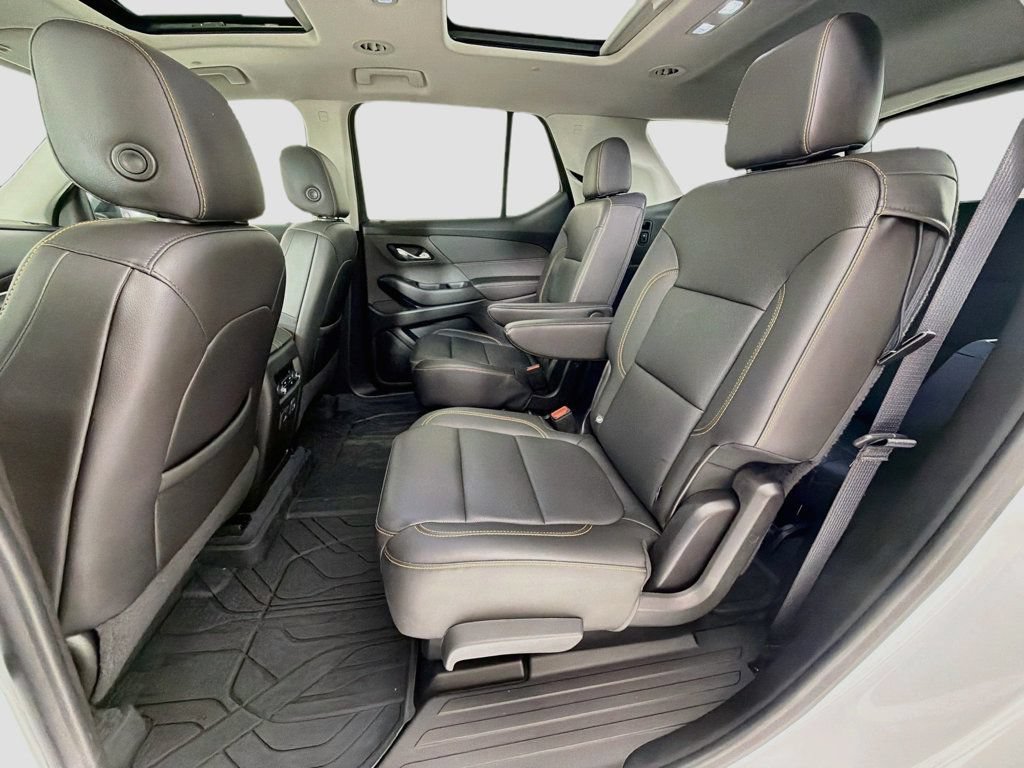 Used 2021 Chevrolet Traverse Premier w/ Redline Edition AWD/4WD image 25