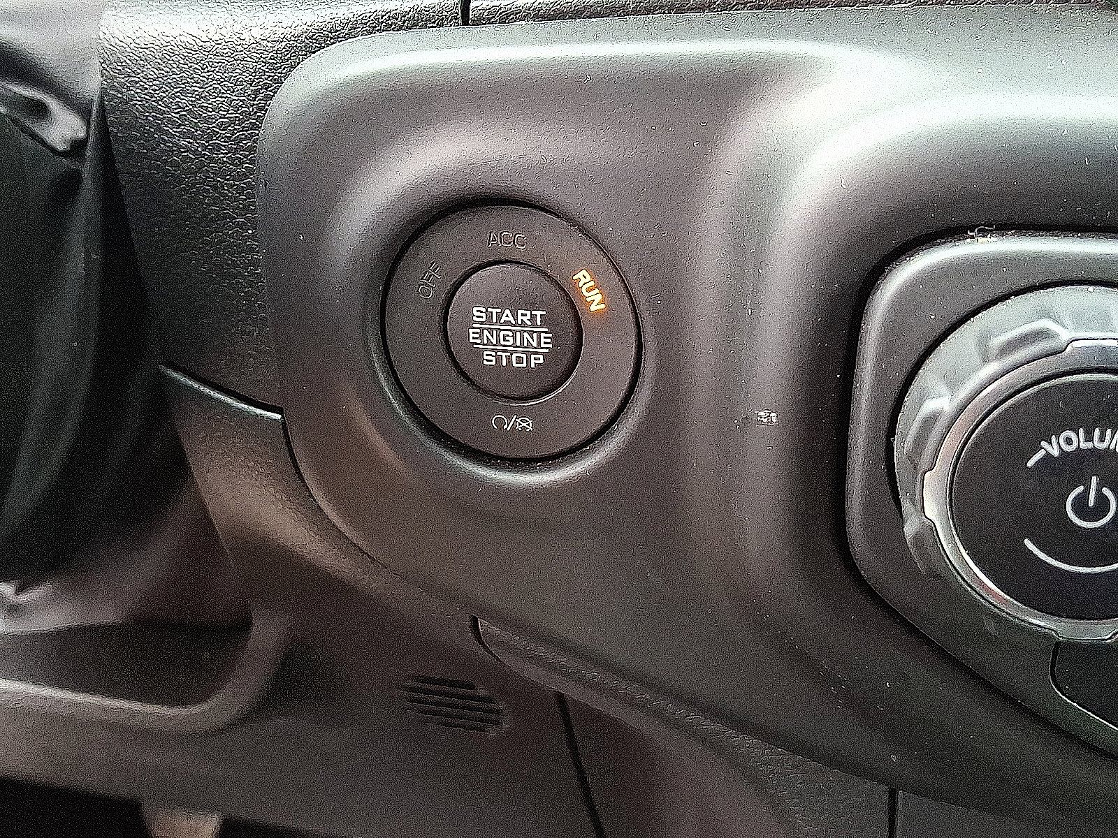 Certified 2023 Jeep Wrangler Unlimited Sport AWD/4WD image 25